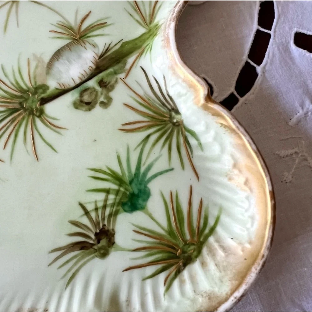 Limoges Vintage Unique Shape Dish Ceramic Ivory/Whit/Green w/ Gold Trim - Picture 9 of 15